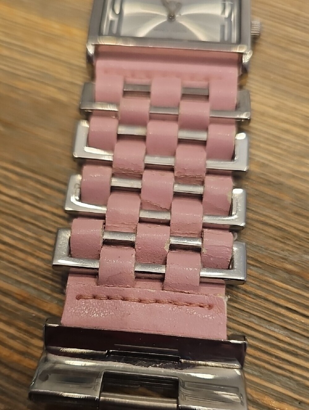 ELITE vintage Pink Watch - Picture 2 of 9